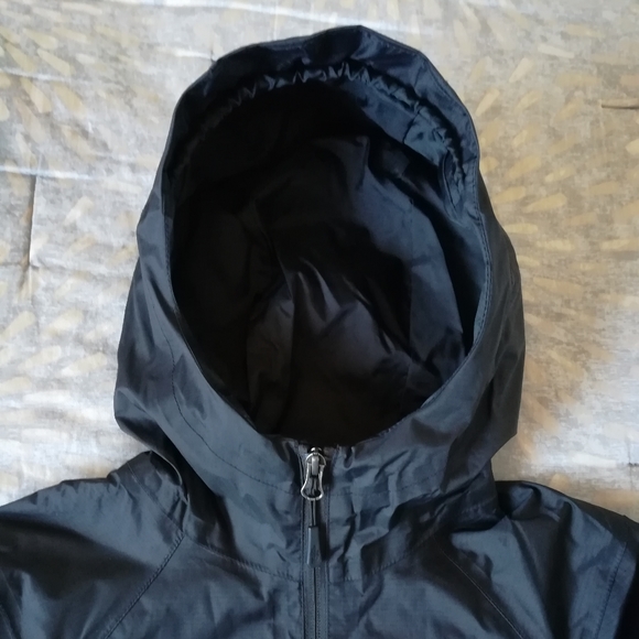 NWOT The North Face black rain jacket size XS - Picture 13 of 16